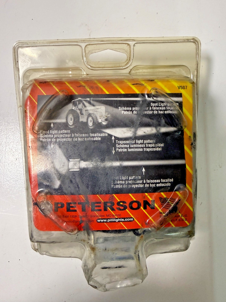 Peterson Tractor Implement Light Trapezoid/Flood Beam Patterns 12-Volt Part V507