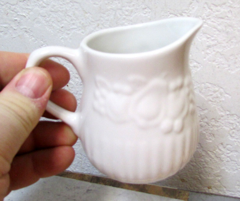 Libbey white raised fruit creamer, beautiful Kitchen decor ceramic jar bottle