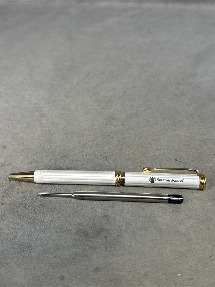 BARLOW REFILLABLE WRITING PEN ADVERT SMITH & WESSON WHITE & GOLD Preowned