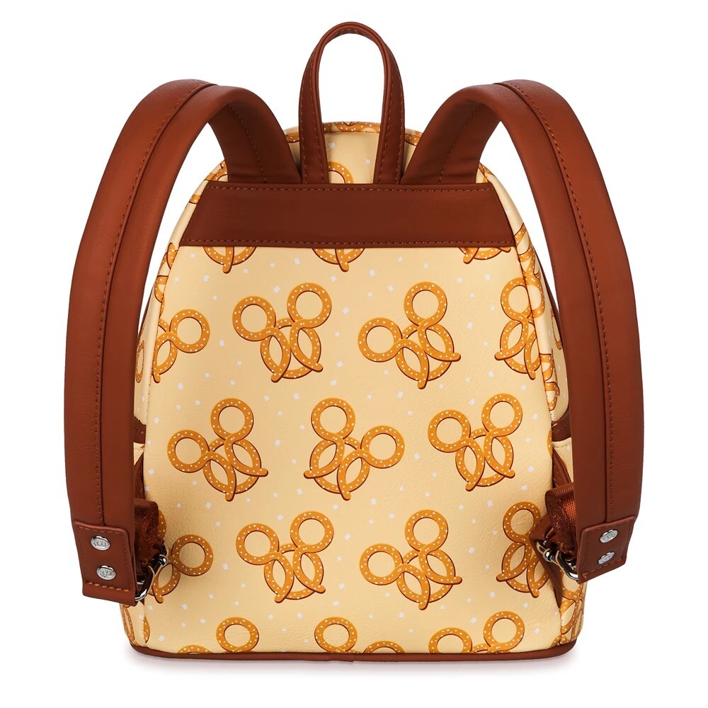 New 2022 Disney Parks Mickey Pretzel Backpack Loungefly Scented bag Disneyland