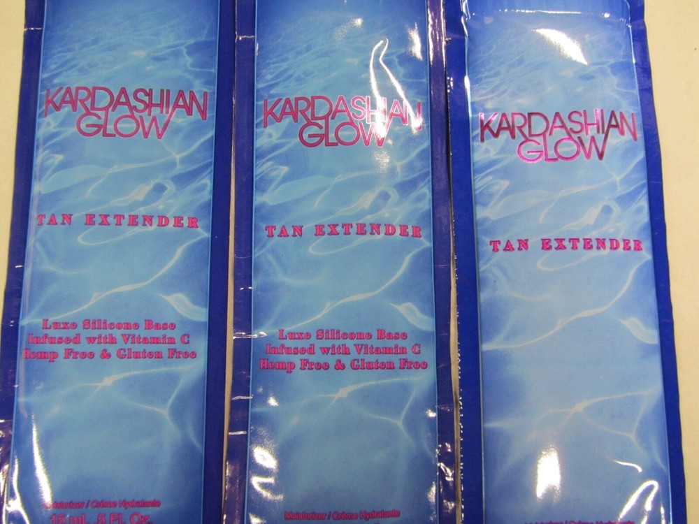 60 PACK KARDASHIAN GLOW TAN EXTENDER MOISTURIZER LOTION PACKETS