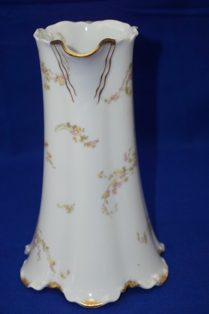 Haviland Schleiger 233 Norma Pitcher, 7 3/4"