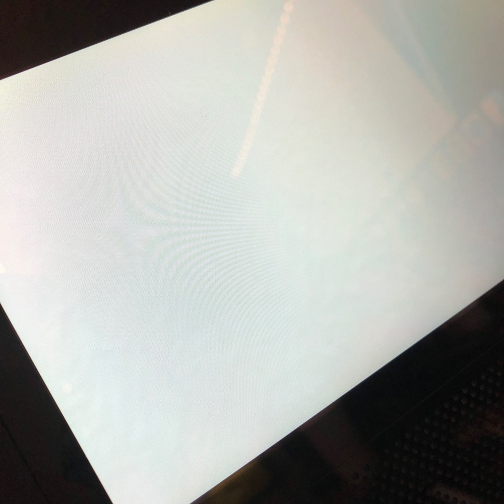 Amazon Echo Show 10 1st Gen Smart Speaker ISSUE READ