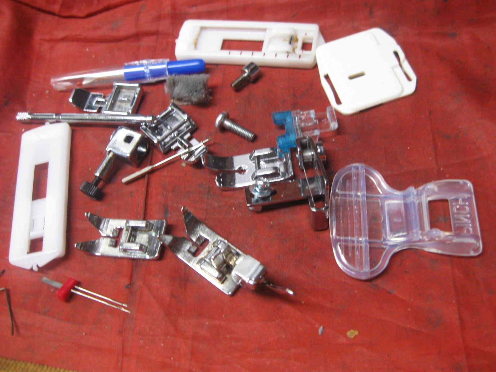 Brother XL-5130 Sewing Machine Needle Clamp Foot Guides Spool VINTAGE