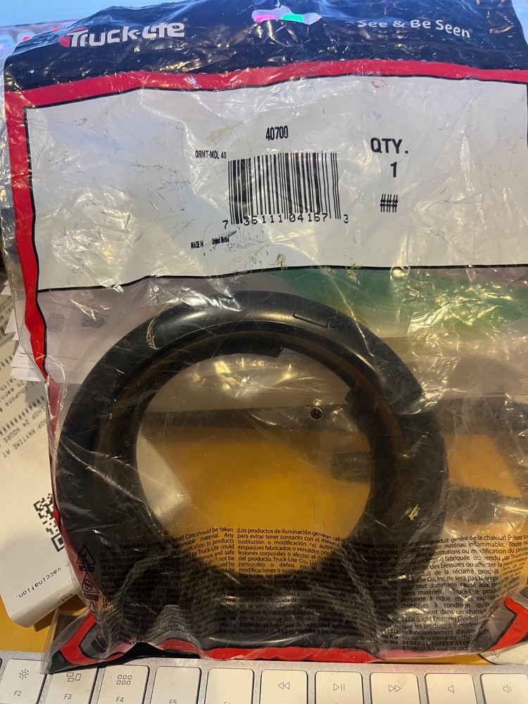 Truck-Lite (40700) Mounting Grommet