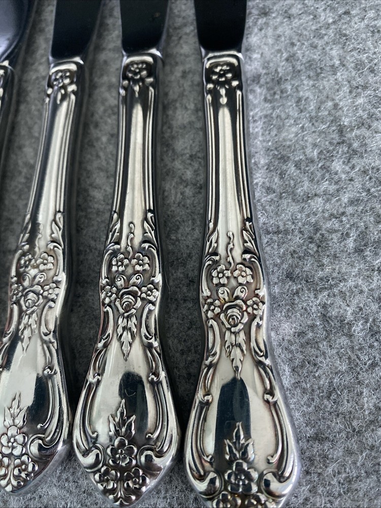 4 Oneida Distinction KENNETT SQUARE Stainless HH Dinner Knives Flatware