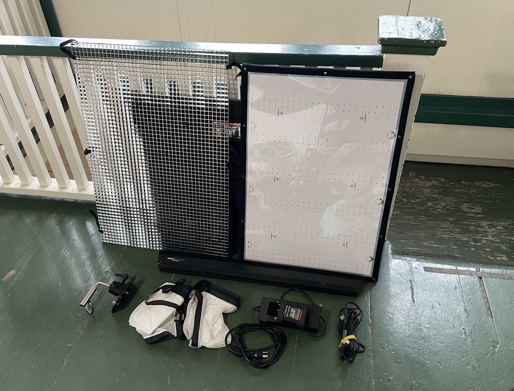 LiteGear LiteMat 3 S2 Hybrid LED Light Panel Kit