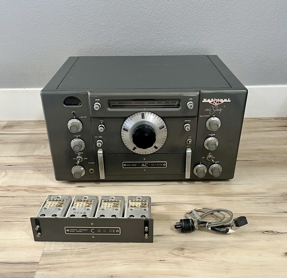 Vintage National NC High Frequency Receiver HRO-60 Radio - Powers On