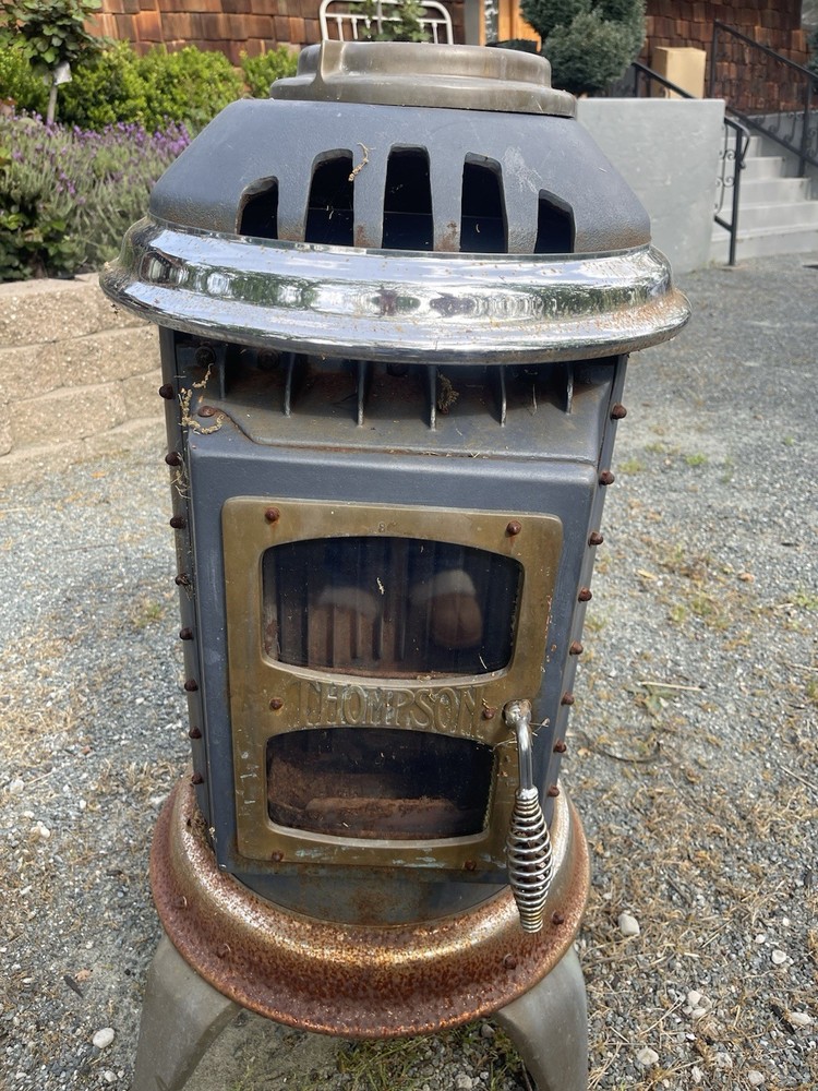 Thompson Vintage Pellet Stove
