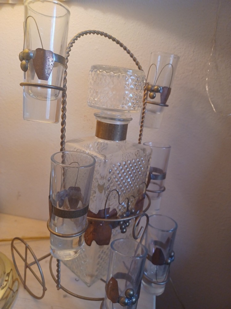 TEQUILA SHOTS GLASS, REFILL & STAND