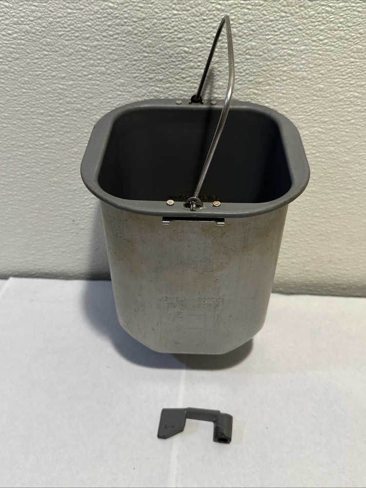 HitachiHB-C103 Bread Machine Pan & Paddle