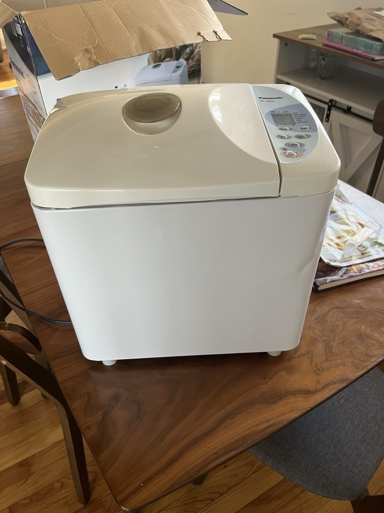 Panasonic Automatic Bread Maker SD-YD250 Machine w/ Yeast Dispenser Read G