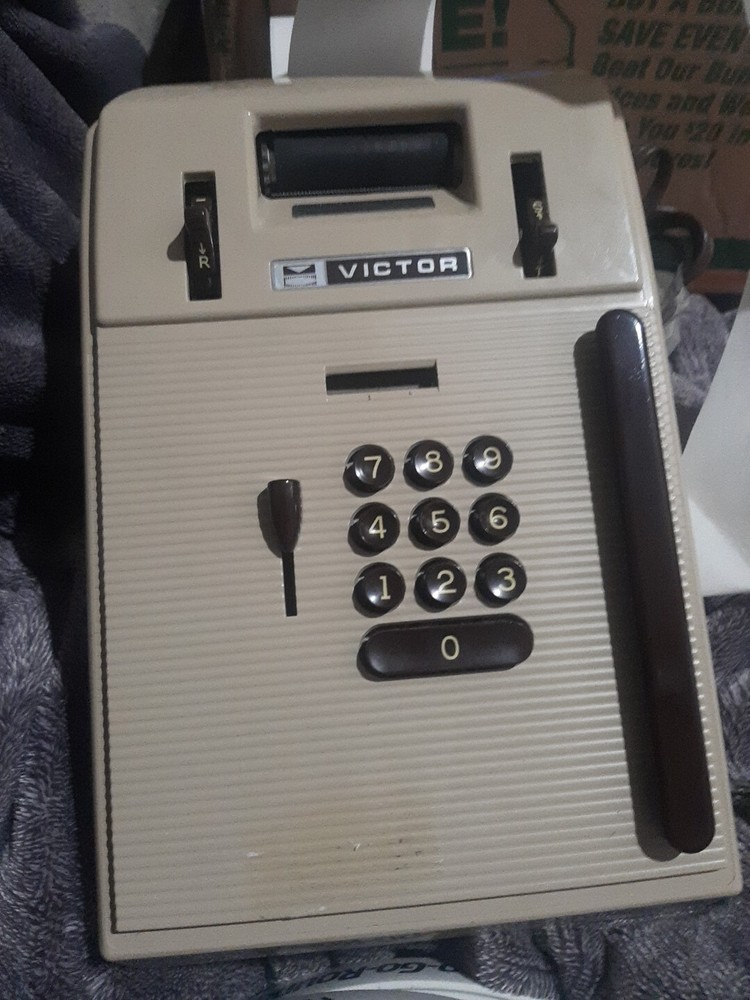 Vintage Victor 7 82 54 Adding Machine Calculator