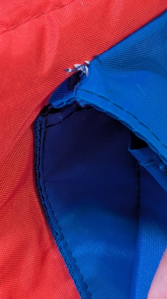 Igloo Red And Blue Cool Pack 12 Cooler Bag Soft Sided