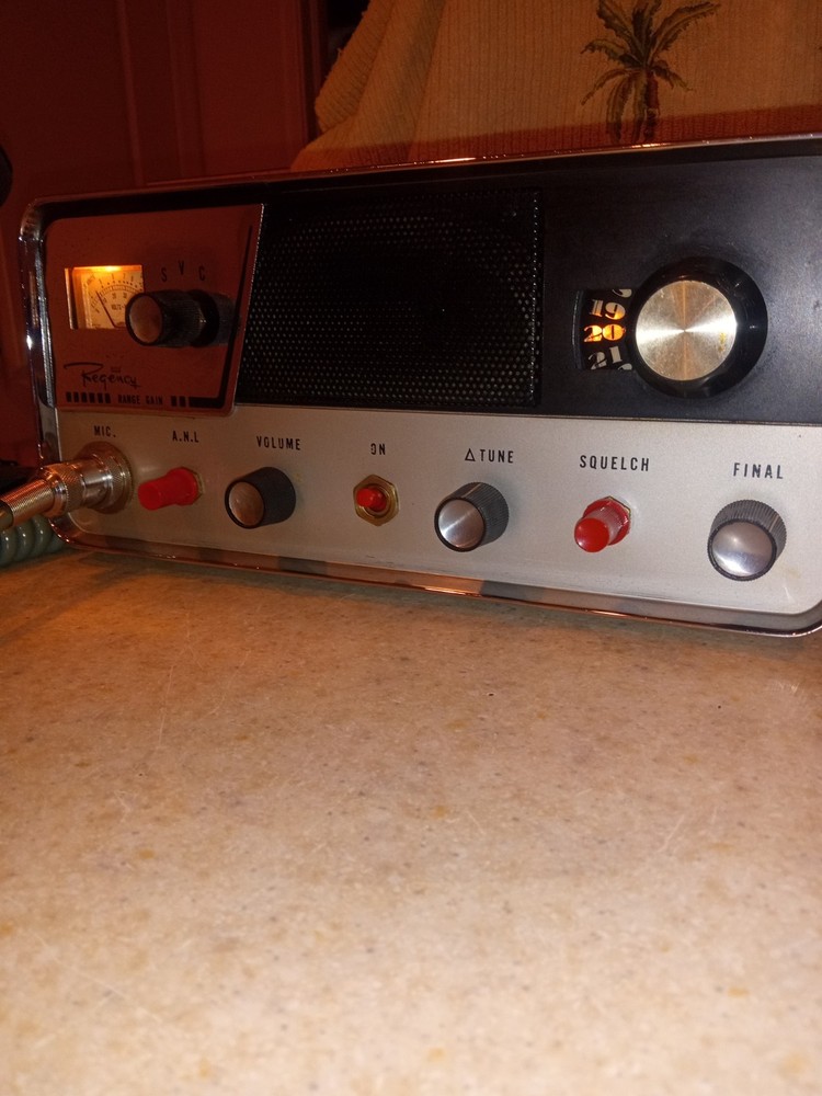 VINTAGE REGENCY RANGE GAIN CB BASE STATION
