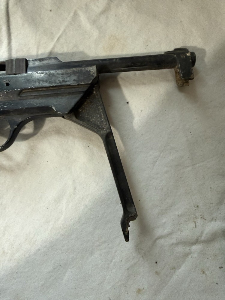 Daisy Model 188 Pistol BB Gun DO NOT KNOW IF FUNCTIONAL.