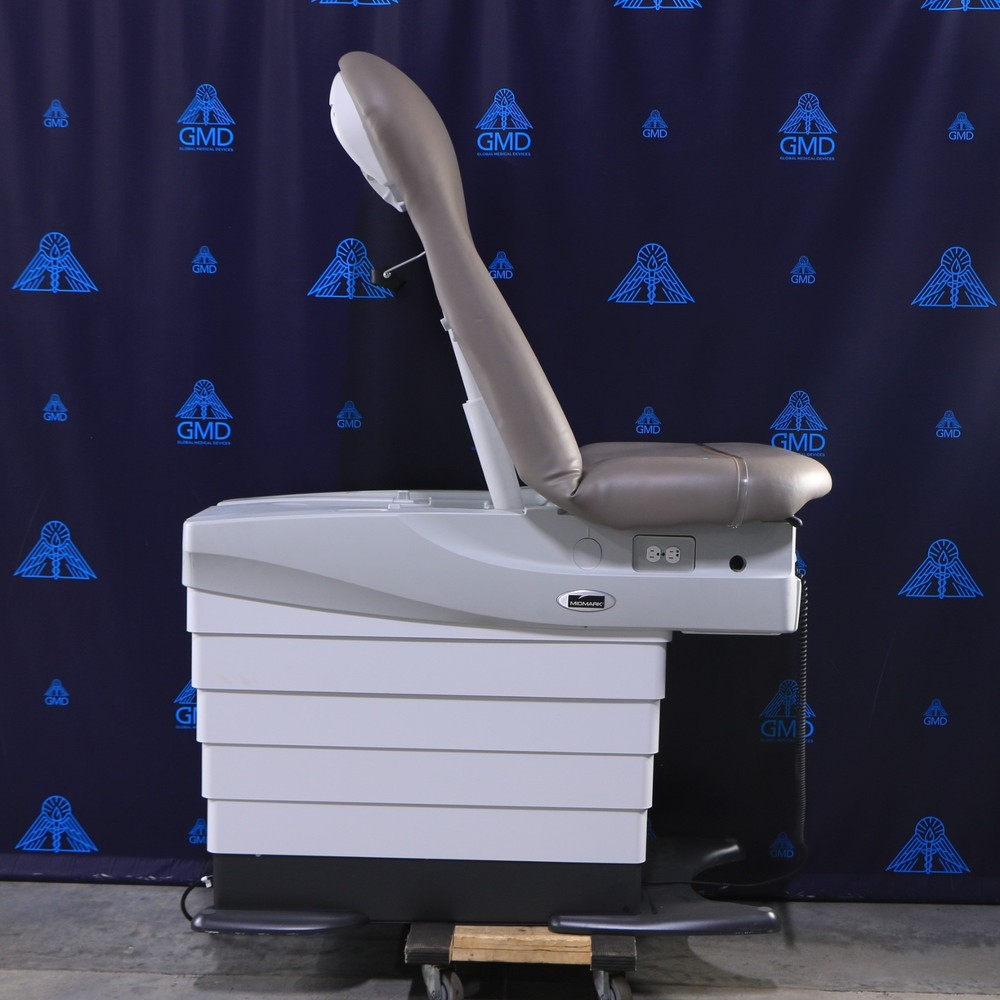 Midmark 626 Medical Exam Table