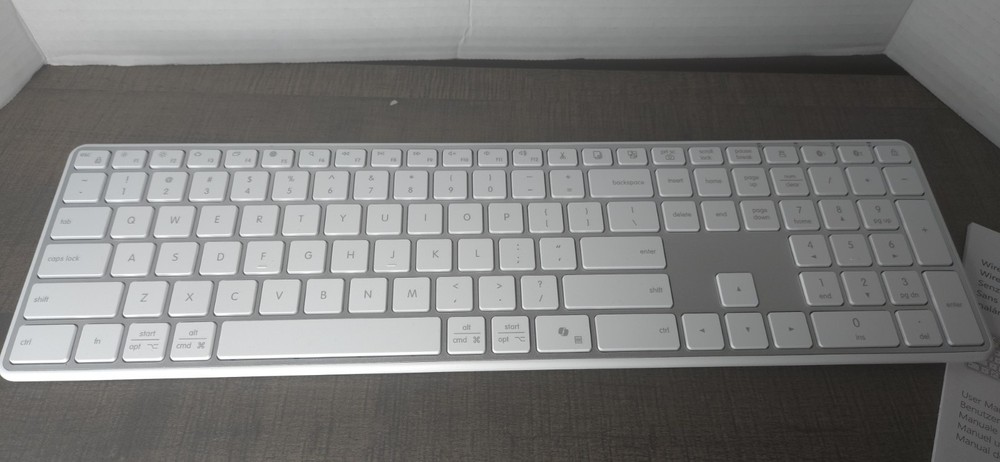 Dual-Mode Bluetooth Keyboard: Wireless Freedom, Zero Dongle