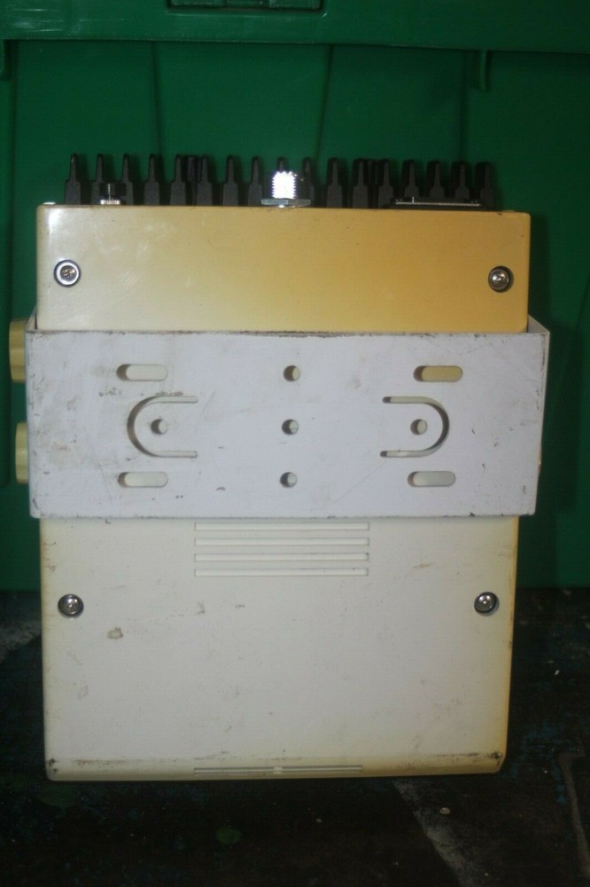 Uniden VHF Marine transceiver MC620