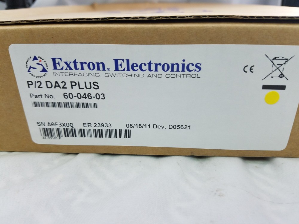 Extron P/2 DA2 Plus, 60-046-03, Two Output VGA Distribution Amplifier, NEW !
