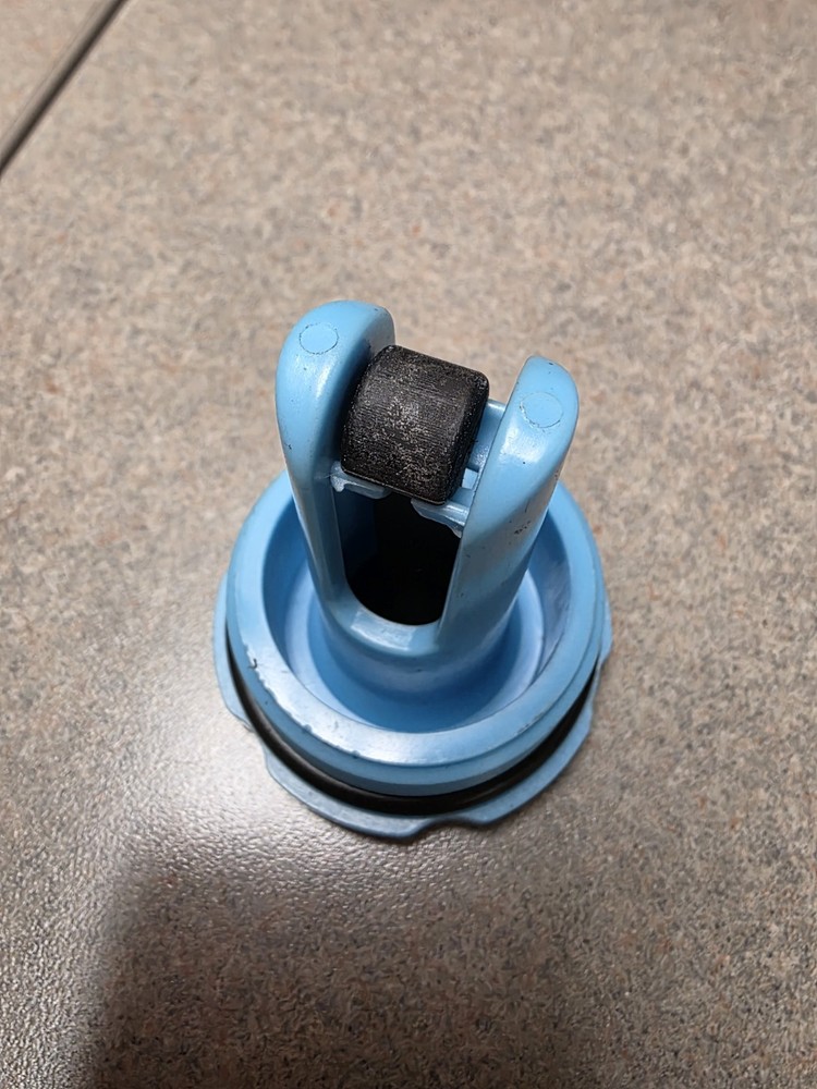 Bungee Plug