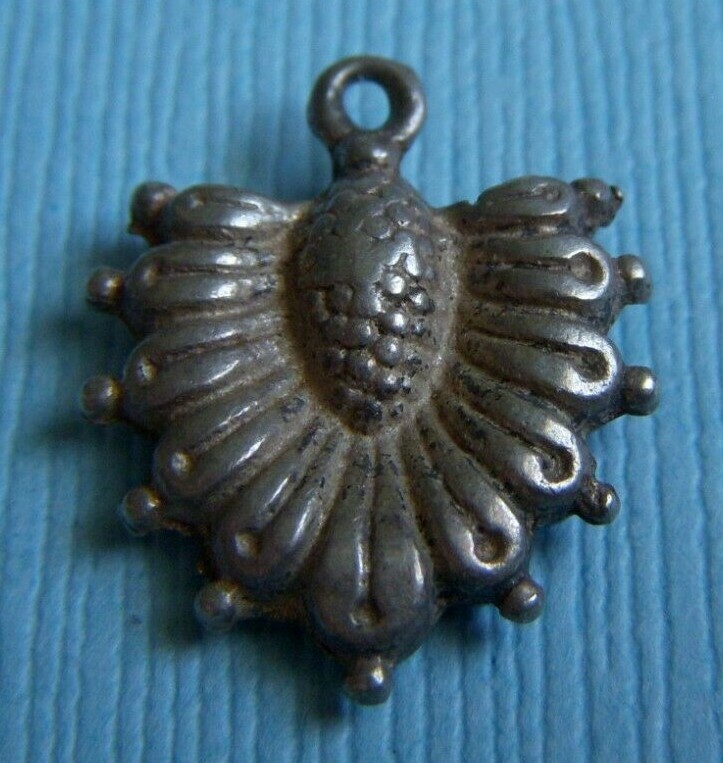 Vintage 2-sided silver charm