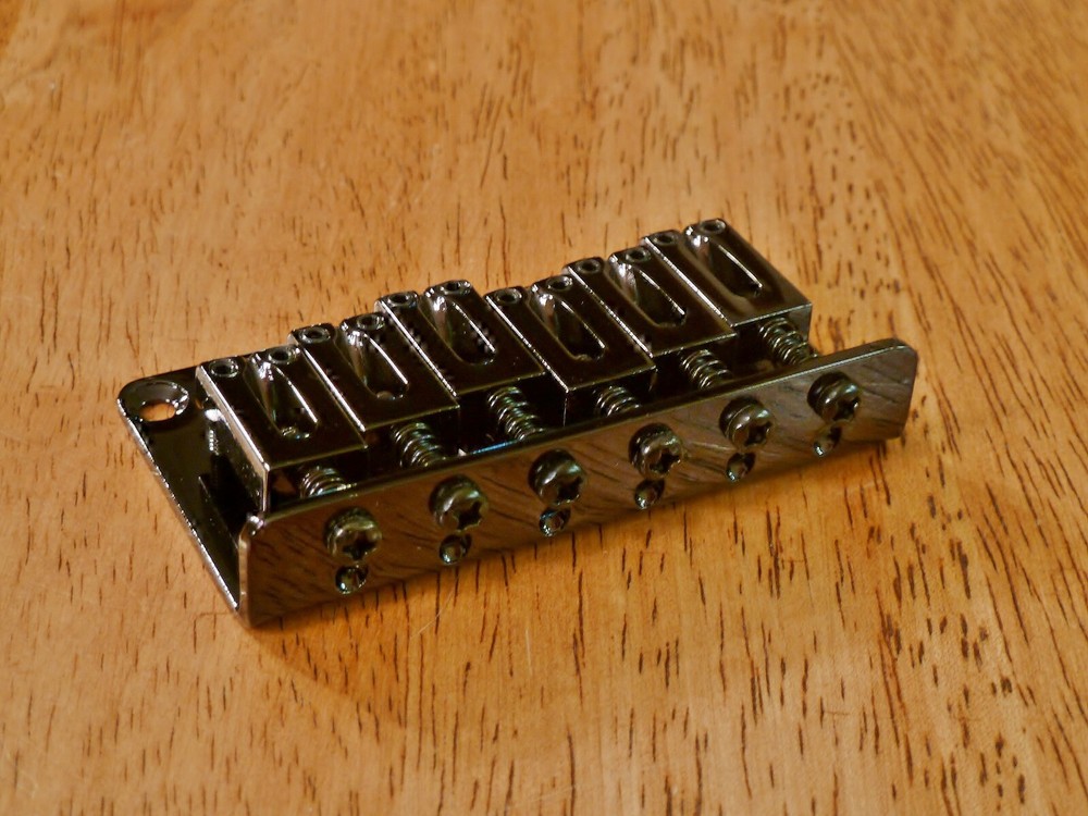 HARDTAIL BRIDGE STANDARD STYLE BLACK FOR STRAT OR TELECASTER