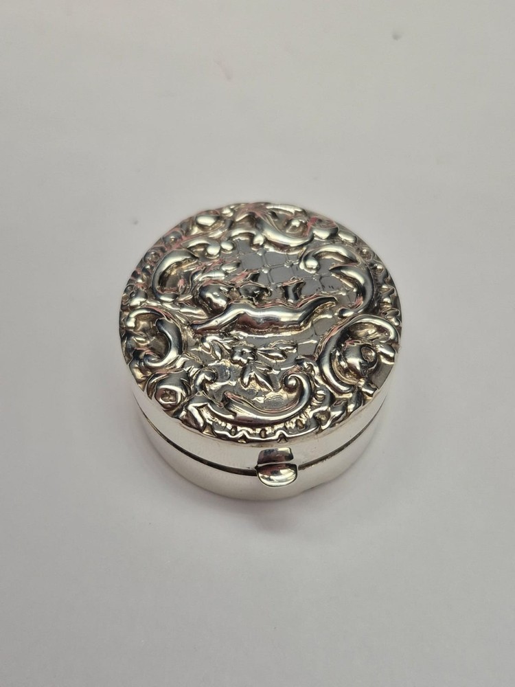 Sterling Silver Pill Box, Fine Example, Highly Decorative, Cherub Design