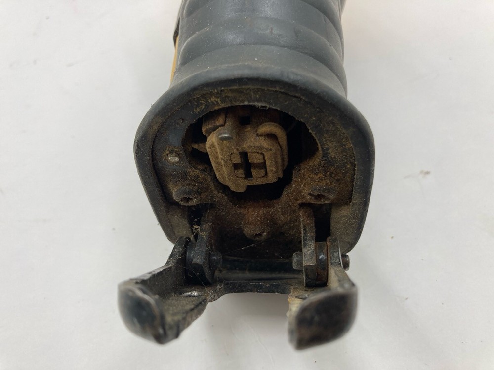 DEWALT 18V POWER TOOL SET (EL1107076)