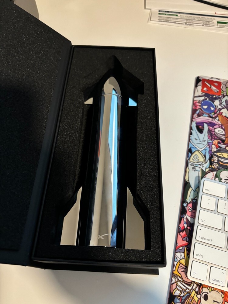 SpaceX Starship Torch Limited Edition Without fuel