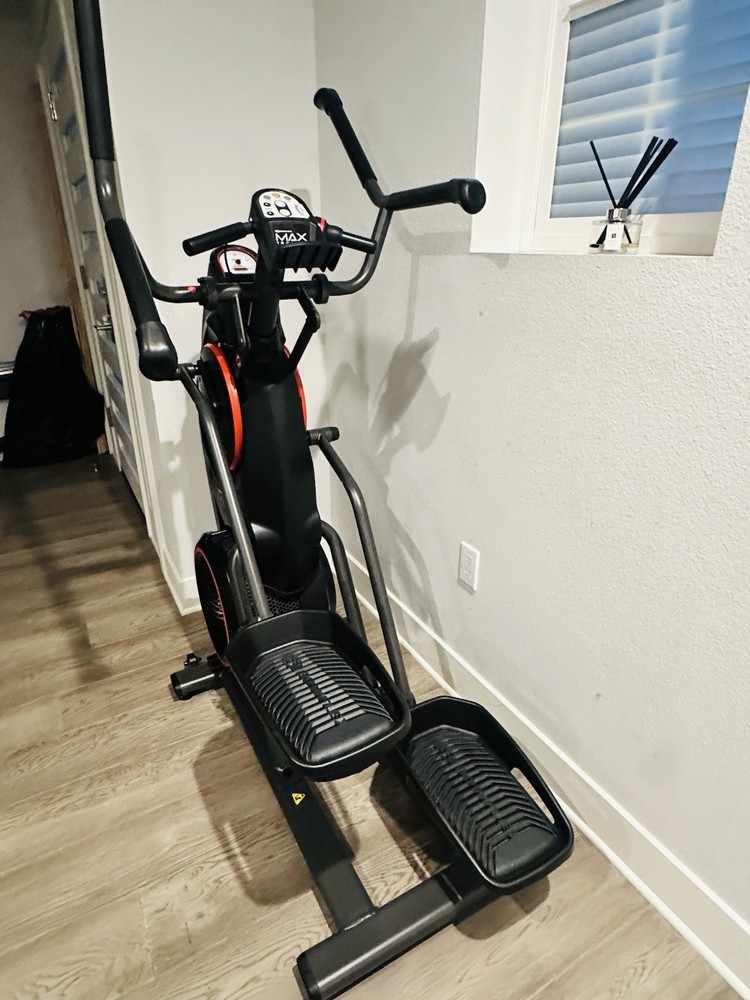 Bowflex Max Trainer M3 Eliptical - Black (100358) ( local pick up)