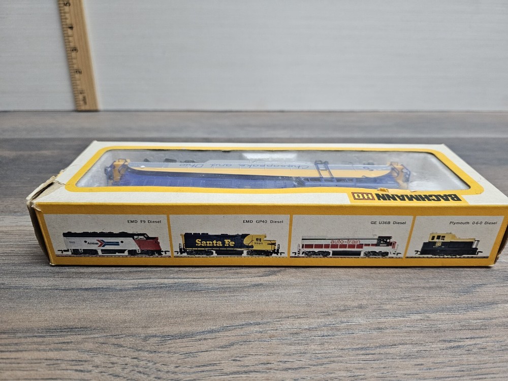 Bachmann Locomotive Chesapeake & Ohio Train Engine