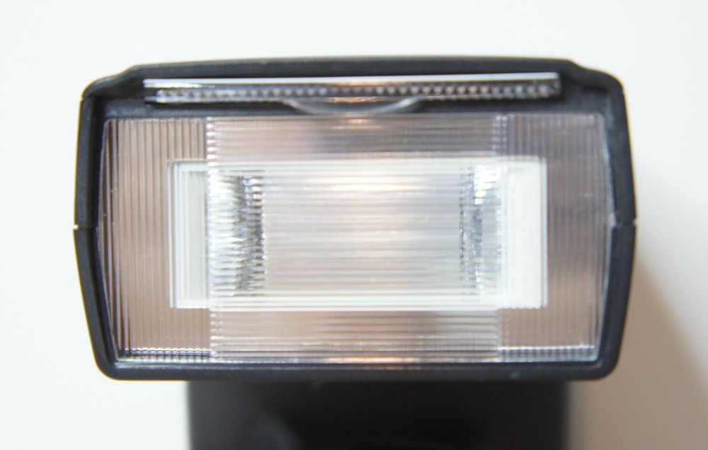 Neewer TT560 Shoe Mount Flash -- Tested & Working