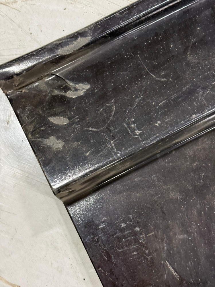 Freightliner Cascadia Left Side Fairing Panel Side Skirt 2008-2017