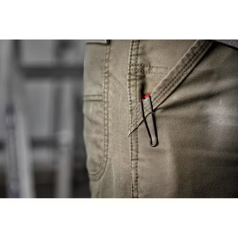 FASTBACK Compact Folding Utility Knife with General Purpose Blade