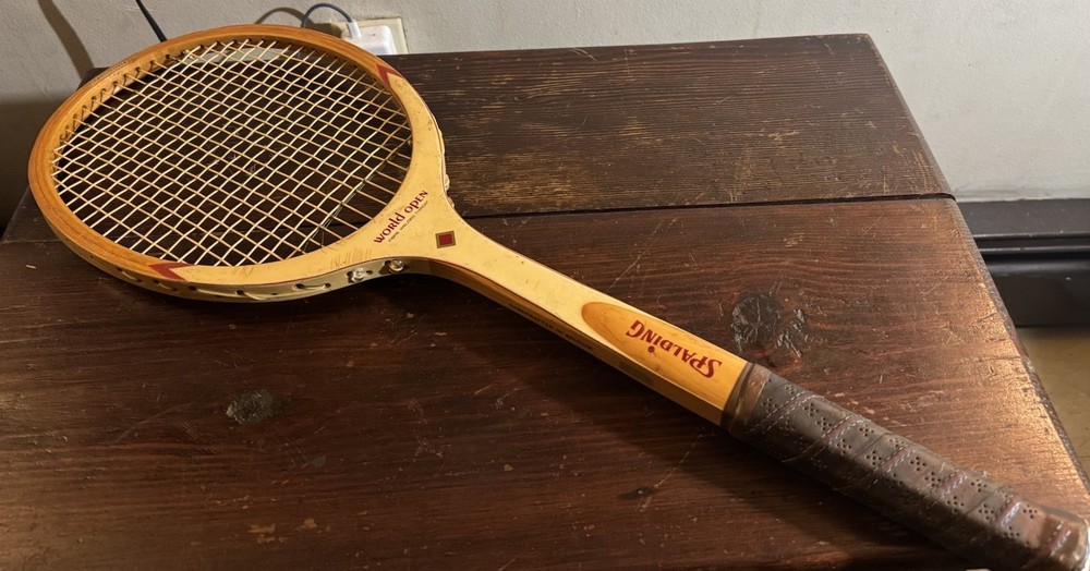 World Open Fibre Welded Throat Spaulding Racket