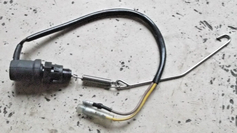 2012 - 2017 Yamaha YBR 125 Rear Stop Switch Assembly #271