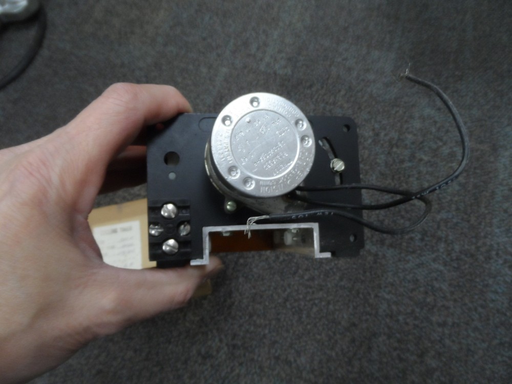 Cramer 540-24H Timer Switch 115v 60 cycles 10 amp