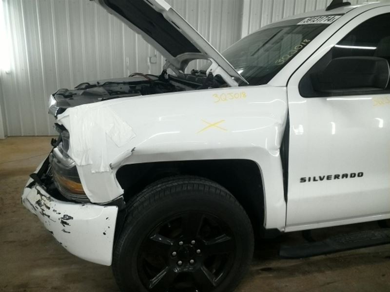 SILVRDO15 2017 High Mounted Stop Light 104703277