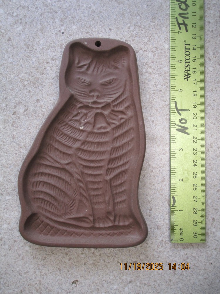 Ceramic Cookie Mold Cat 1982 Hart Stone