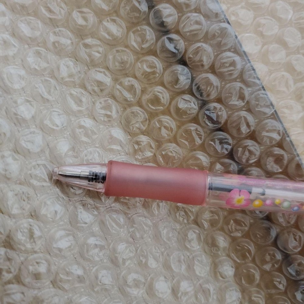 hibiscus kitty pen