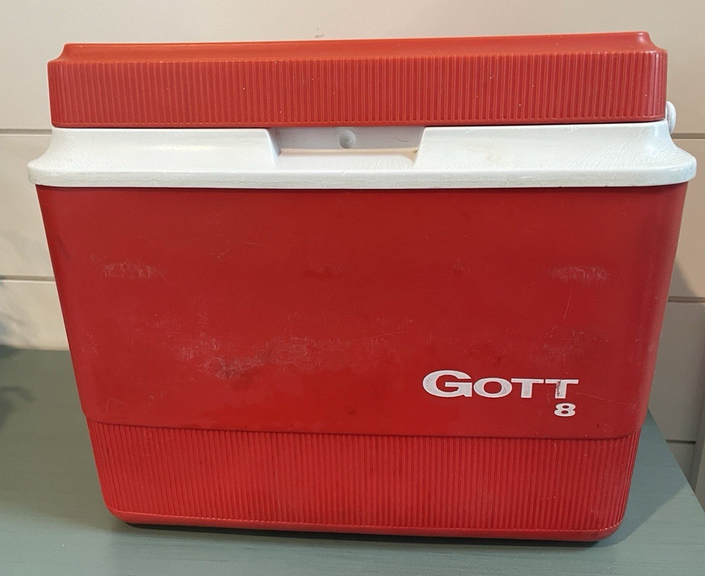 Vintage Gott 8 Cooler Red Model 1908