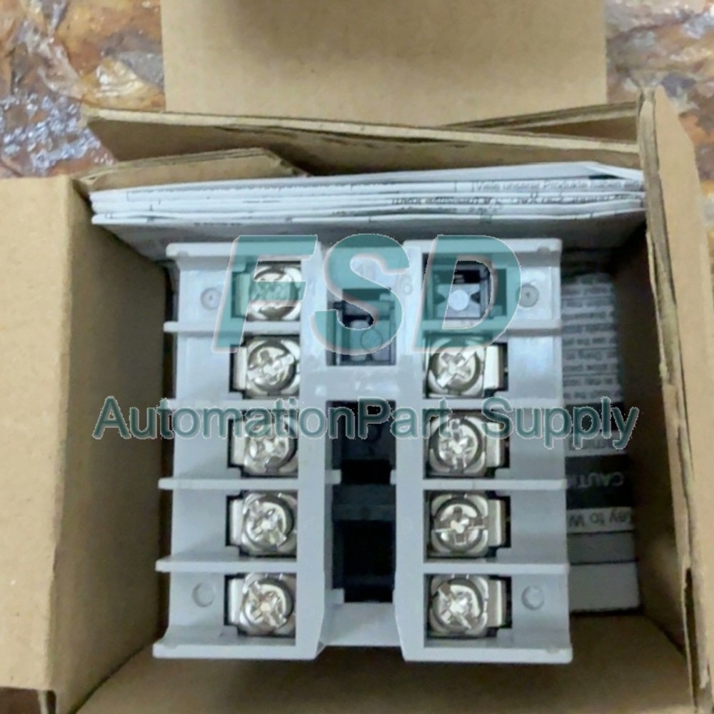 Omron E5CWL-Q1TC 100-240VA Temperature Controller 1 PCS New Box