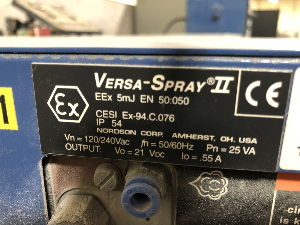 Nordson Versa Spray Rack Mount 2-Gun Enclosure