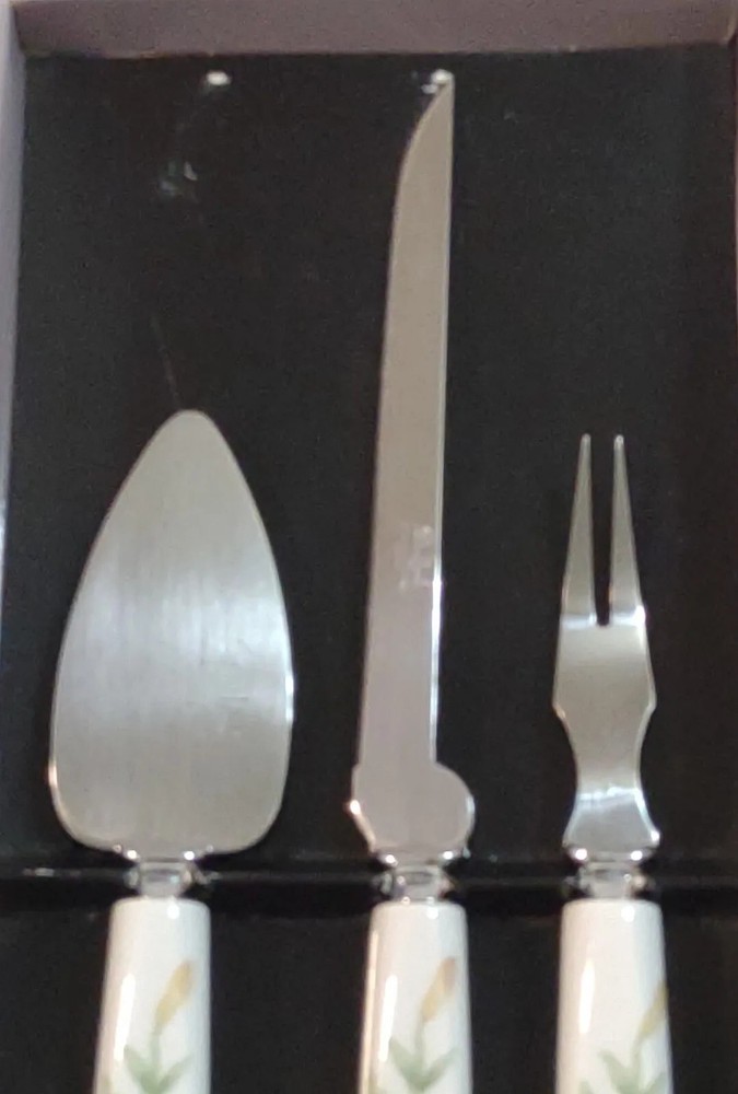 Jade Lily Gourmet Hostess Set