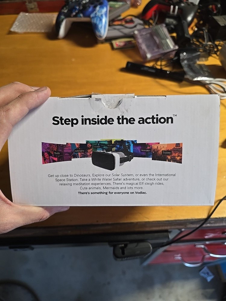 Vodiac VR Headset for Smart Phone with 80 Experiences