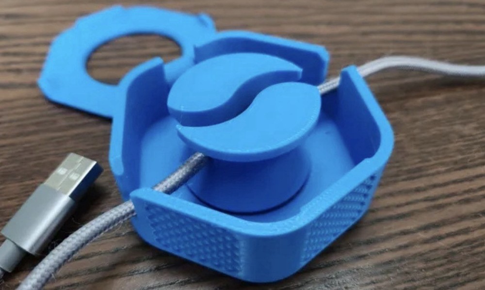 Reusable Adjustable Plastic Cable Winder Blue Set of 2 medium