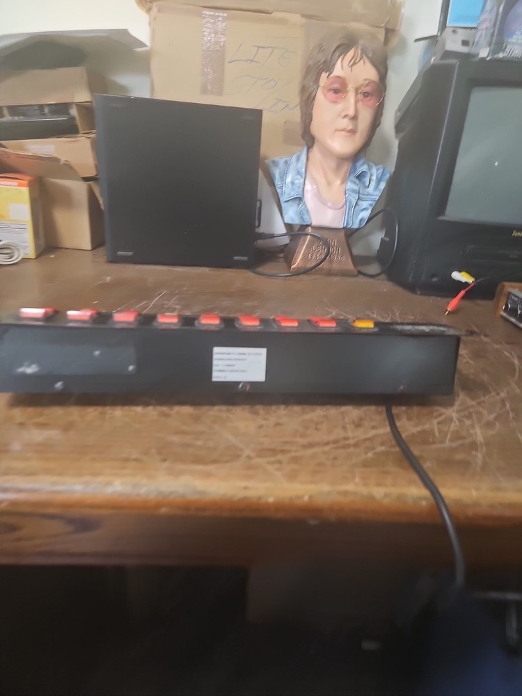 LSC Light Stream Controls SC-8 System Lighting Switch Panel.