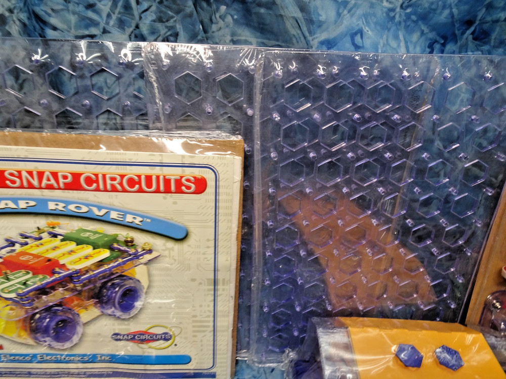 Snap Circuits Rover Kit & Snap Circuits LIGHT