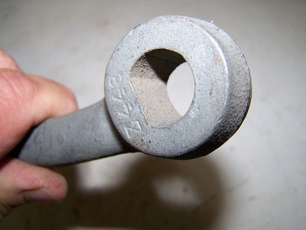 NOS Cast Iron Crank Handle Corn Sheller ENTERPRISE Grinder Roller 11/16" Shaft